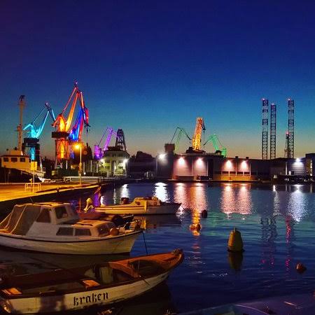 Lighting Giants In Pula - Unique Project In The World Of Lighting Cranes Of An Operating Shipyard